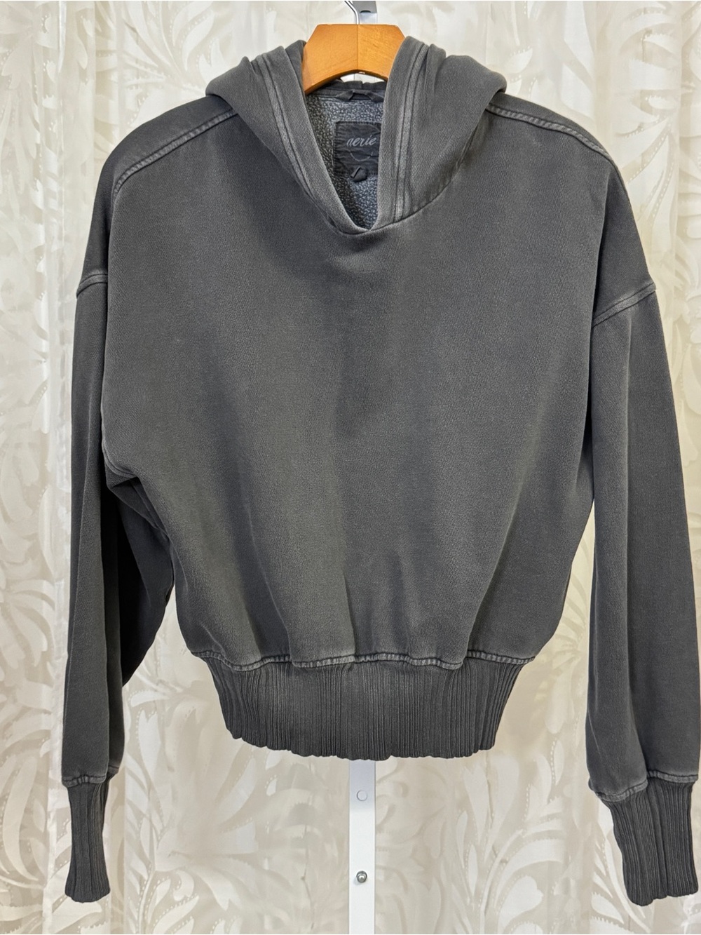 aerie Charcoal Gray Hooded Cropped Sweatshirt